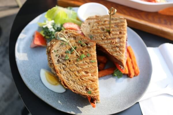 Toast on the plate